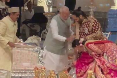 PM Narendra modi attended anant radhika Aashirwad ceremony in mumbai video viral ans