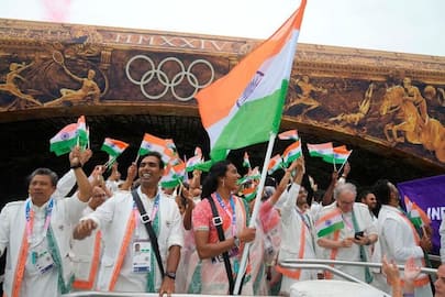 Opening Ceremony Paris 2024: Sharath Kamal, Sindhu lead Indian contingent in floating parade RMA