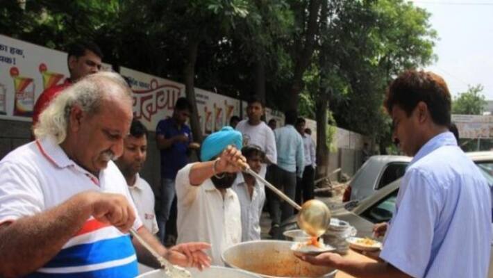 food for rs 5 cloth for rs 10 in noida food for rs 5 cloth for rs 10 in noida