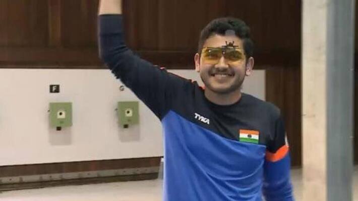 Shooters Anish Bhanwala Tejaswini Sawant Bag Golds Anjum Moudgil Wins Silver Shooters Anish Bhanwala Tejaswini Sawant Bag Golds Anjum Moudgil Wins Silver