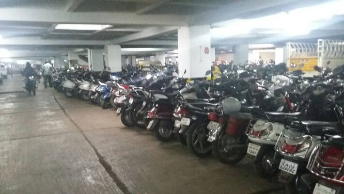 metro train administration advises people to take their vehicles from parking area metro train administration advises people to take their vehicles from parking area