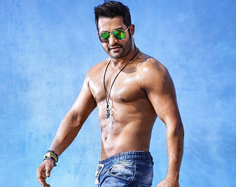 <p>এছড়া পালং শাকে রয়েছে প্রচুর পরিমানে এন্টিঅক্সিডেন্ট। এই শাক তাই তাজা এবং অল্পসেদ্ধ করে খেলে বেশি এন্টিঅক্সিডেন্ট লাভ করা যায়। এটি অ্যাবস তৈরি করতে সহায়তা করে।</p>