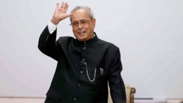 Pranab Mukherjees medical condition declining continues to be on ventilator support said Army hospital BSS Pranab Mukherjees medical condition declining continues to be on ventilator support said Army hospital BSS