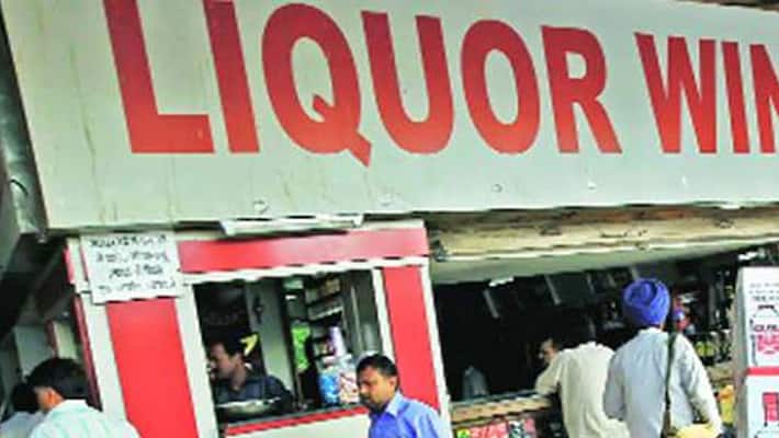 Supreme Court Banned Liquor Shops On All National and State Highways Supreme Court Banned Liquor Shops On All National and State Highways