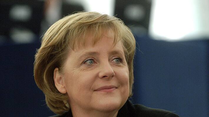 Angela Merkel receives Moderna dose after first AstraZeneca shot - bsb Angela Merkel receives Moderna dose after first AstraZeneca shot - bsb