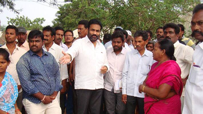 nellore rural MLA opposes evicting poor from canal banks in the name of encroachment nellore rural MLA opposes evicting poor from canal banks in the name of encroachment
