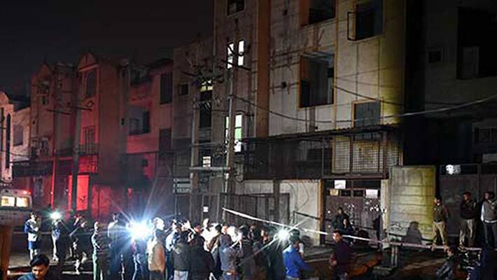 17 Dead In Delhi Warehouse Fire 5 Jumped From Terrace 17 Dead In Delhi Warehouse Fire 5 Jumped From Terrace