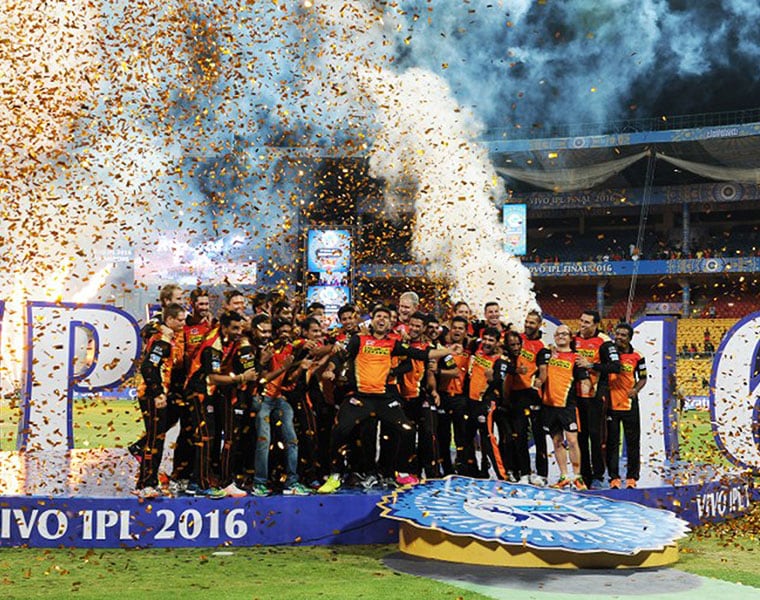 If we consider one of the champion teams of the Indian Premier League, Sunrisers Hyderabad does come into judgment. Formed in 2012 after replacing Deccan Chargers, the franchise went on to win IPL 2016 under David Warner's leadership.
While it managed to finish third in IPL 2020, Warner and co would be aiming to make things better as it gets its IPL 2021 campaign underway on Sunday against fellow former champion Kolkata Knight Riders. But, before it all starts, we look at all the numbers and stats involving the Orange Army.