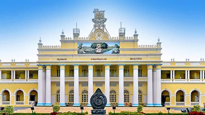Nalwadi Krishnaraja Wadiyar name will be finalized soon to Mysore University says HD Kumaraswamy Nalwadi Krishnaraja Wadiyar name will be finalized soon to Mysore University says HD Kumaraswamy