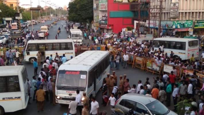 severe protest occurs in anna salai and chepauk stadium severe protest occurs in anna salai and chepauk stadium