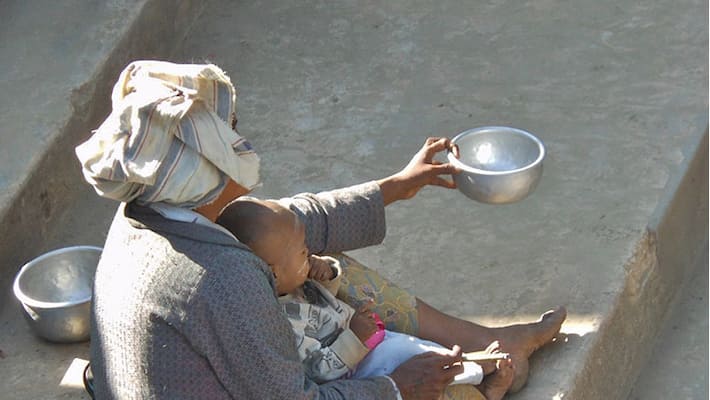 Vijayawada beggar Yadi Reddy donates Rs 8 lakh to Temples Vijayawada beggar Yadi Reddy donates Rs 8 lakh to Temples