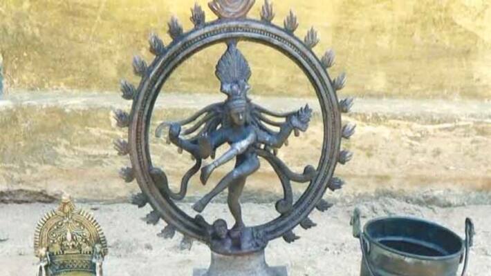 got god idol at home while digging got god idol at home while digging