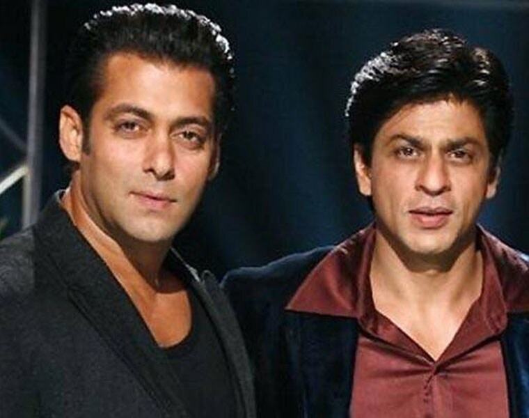 Aryan Khan Drug Case Salman Khan rushes to meet Shah Rukh Khan at Mannat after his son arrest BRD