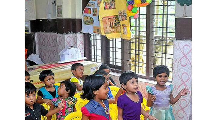 District CITU staff protest to start LKG, UKG in Anganwadi District CITU staff protest to start LKG, UKG in Anganwadi