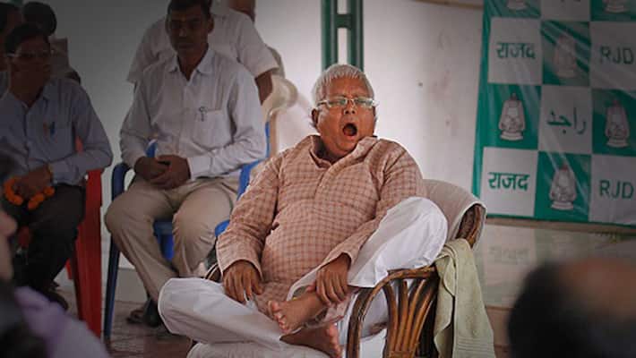 SC orders Lalu to stand trial in fodder scam cases SC orders Lalu to stand trial in fodder scam cases