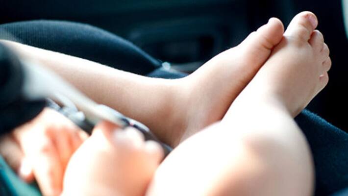 Baby died when mom left her in roasting car and doing sex activities Baby died when mom left her in roasting car and doing sex activities