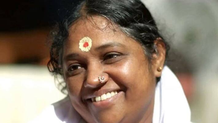 shekhar kapur documentary on mata amritanandamayi released shekhar kapur documentary on mata amritanandamayi released