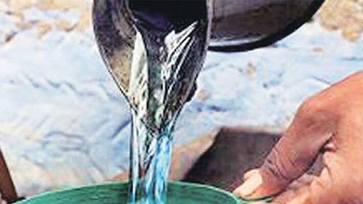 Oil companies get nod to increase kerosene price by 25 paise every month Oil companies get nod to increase kerosene price by 25 paise every month