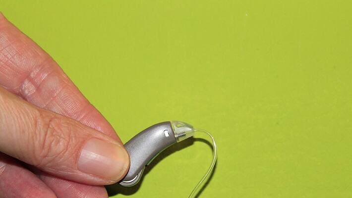 NRI teen invents low-cost hearing aid NRI teen invents low-cost hearing aid