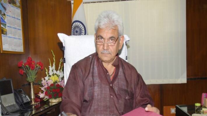 Railway Minister Manoj Sinha said that the railways will operate 4,000 special trains to reduce the crowd in the next festive season. Railway Minister Manoj Sinha said that the railways will operate 4,000 special trains to reduce the crowd in the next festive season.