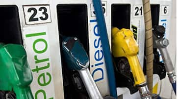 Dussehra Fuel prices drop second day petrol diesel NCR Mumbai Kolkata Chennai