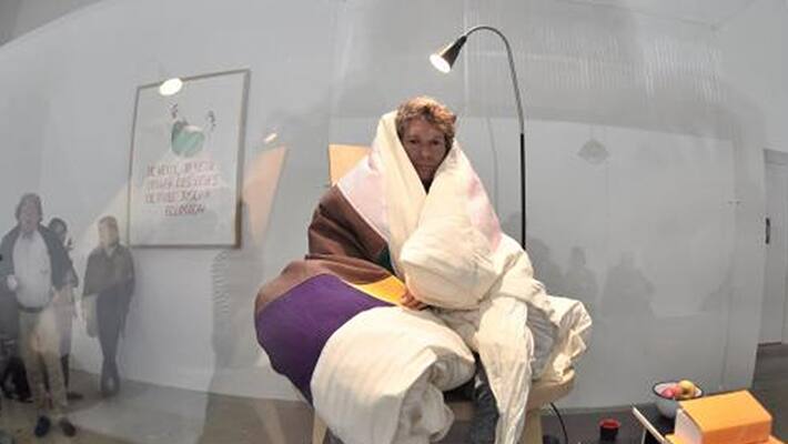After three weeks French artist succeeds in hatching eggs After three weeks French artist succeeds in hatching eggs