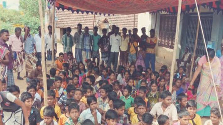 People dropped their children struggle filed without sending them to school ... why? People dropped their children struggle filed without sending them to school ... why?