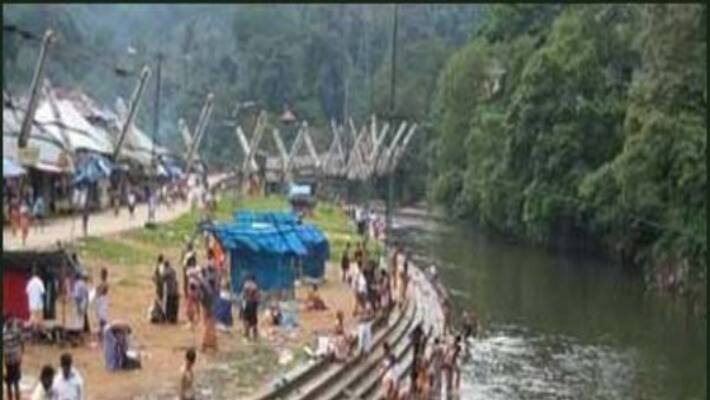 due to heavy rains today sabarimala pilgrimage suspended says authorities due to heavy rains today sabarimala pilgrimage suspended says authorities