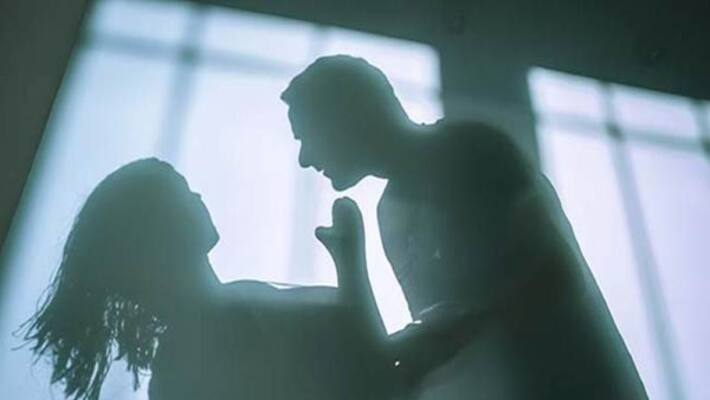 one side lover attack his girl friend one side lover attack his girl friend