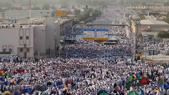 Saudi revises Umrah visa fees Saudi revises Umrah visa fees