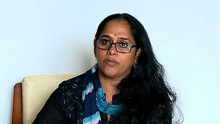 actress sajitha scolding tamil cinema assistant director actress sajitha scolding tamil cinema assistant director