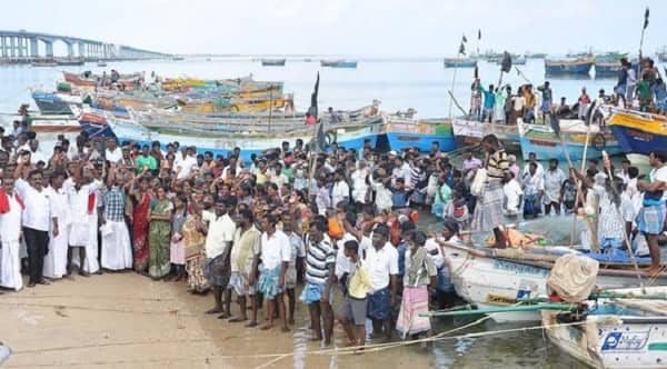 Ramadoss has demanded the release of Tamil Nadu fishermen who have been arrested by the Sri Lankan Navy