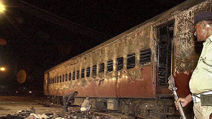 Godhra Riots: Farooq Bhana, key accused arrested after 14 years Godhra Riots: Farooq Bhana, key accused arrested after 14 years