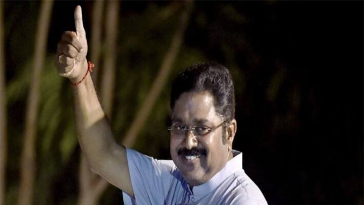 Independent MLA Dinakaran will be disqualified as his supporters in RK Nagar Independent MLA Dinakaran will be disqualified as his supporters in RK Nagar