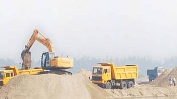 enforcement officers raid at sand quarry in karur district vel enforcement officers raid at sand quarry in karur district vel