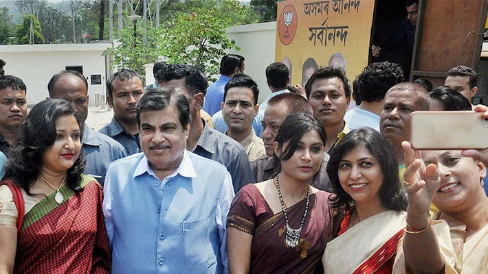 Maharashtra gets Rs 20,000 crore to build roads Maharashtra gets Rs 20,000 crore to build roads