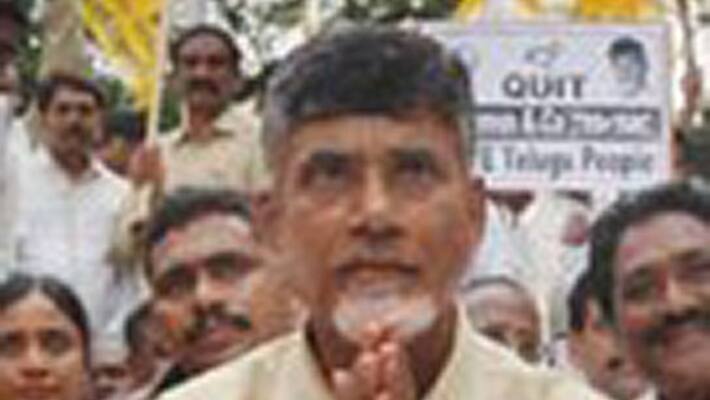 ap cm chandrababu naidu demands to ap government to save flood effected people