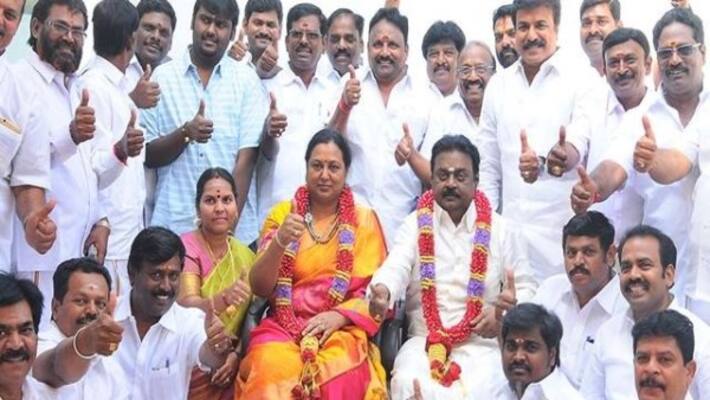 Vijayakanth celebrated the 28th wedding anniversary Vijayakanth celebrated the 28th wedding anniversary