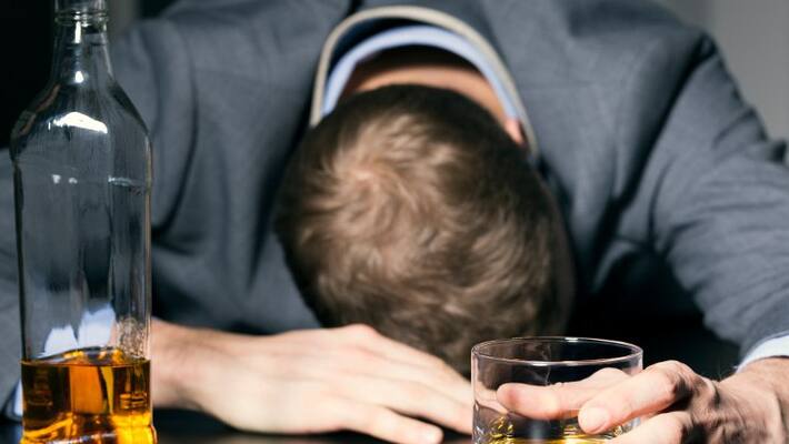 man died due to heavily drink in hyderabad man died due to heavily drink in hyderabad