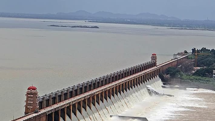 Cabinet nod for DPR to build balancing reservoir across TungaBhadra Reservoir Cabinet nod for DPR to build balancing reservoir across TungaBhadra Reservoir