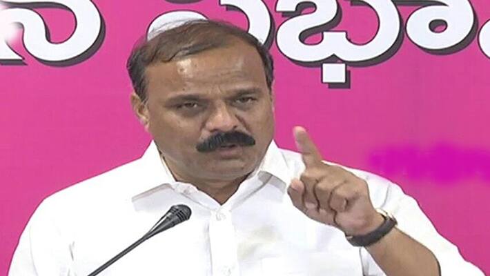 telangana government whip karne prabhakar serious comments on uttam kumar reddy telangana government whip karne prabhakar serious comments on uttam kumar reddy