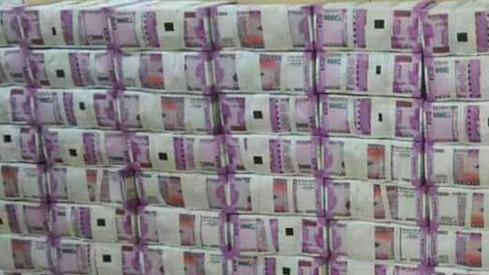 Corruption thrives Rs 70 crore in new currency seized in Chennai Corruption thrives Rs 70 crore in new currency seized in Chennai