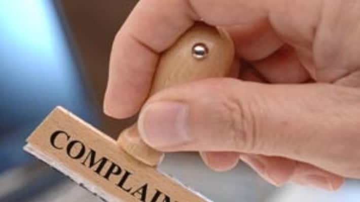 Police Assistant Inspector in illegal relationship People complaint as prostitute work Police Assistant Inspector in illegal relationship People complaint as prostitute work