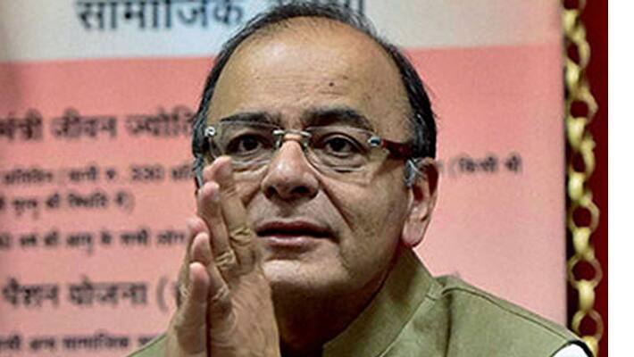 Not considering ban on Rs 2000 notes Says Jaitley Not considering ban on Rs 2000 notes Says Jaitley