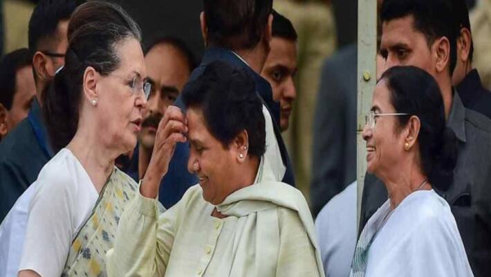 Opposite parties PM candidate Mamtha Or Mayawathi Opposite parties PM candidate Mamtha Or Mayawathi