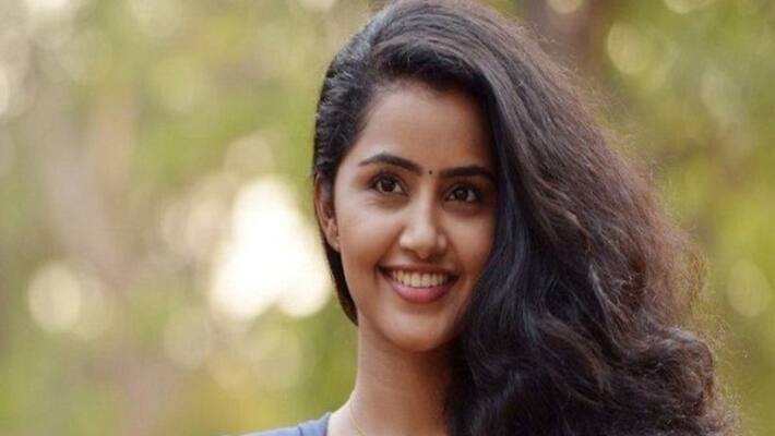 this actress do not have fashion sens says her fans this actress do not have fashion sens says her fans
