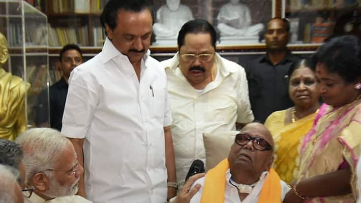 Modi meets DMK patriarch Karunanidhi Modi meets DMK patriarch Karunanidhi