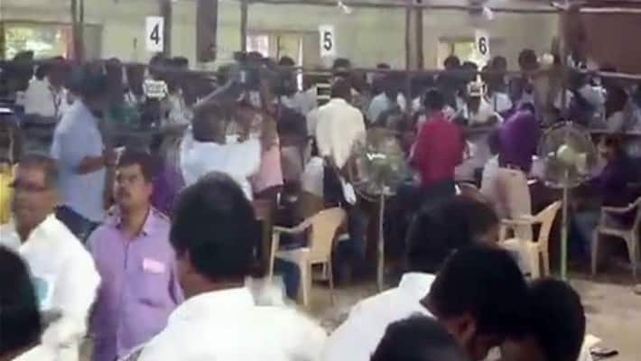 rk nagar 3rd round end ttv dinakaran got 8800 votes than admk madhusudanan rk nagar 3rd round end ttv dinakaran got 8800 votes than admk madhusudanan