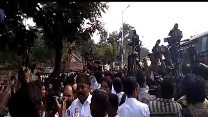 Next round fight between ADMK and TTV Dinakaran team Next round fight between ADMK and TTV Dinakaran team