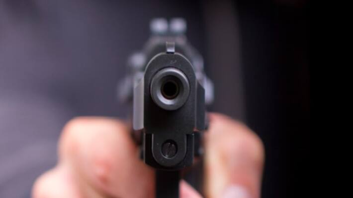youth shot himself in delhi youth shot himself in delhi